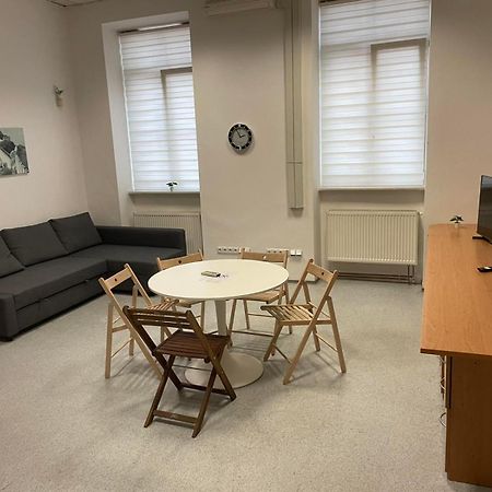 Apartmans V Arealu Vlnena Брно Экстерьер фото