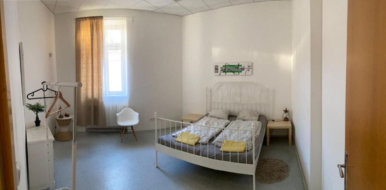 Apartmans V Arealu Vlnena Брно Экстерьер фото